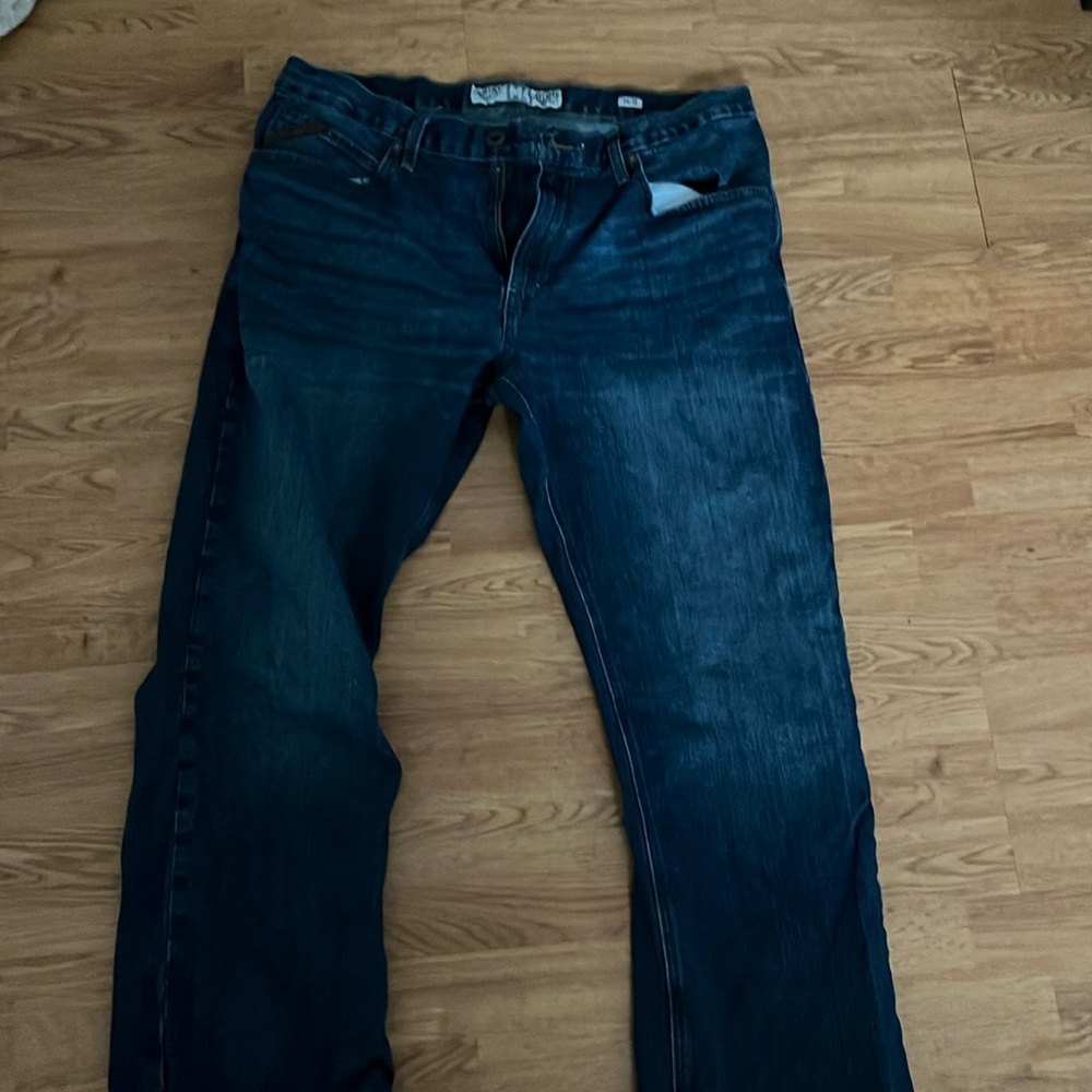 Jean were wore once. Size is 35 waist 30 length.  fits more like a 32 inseam